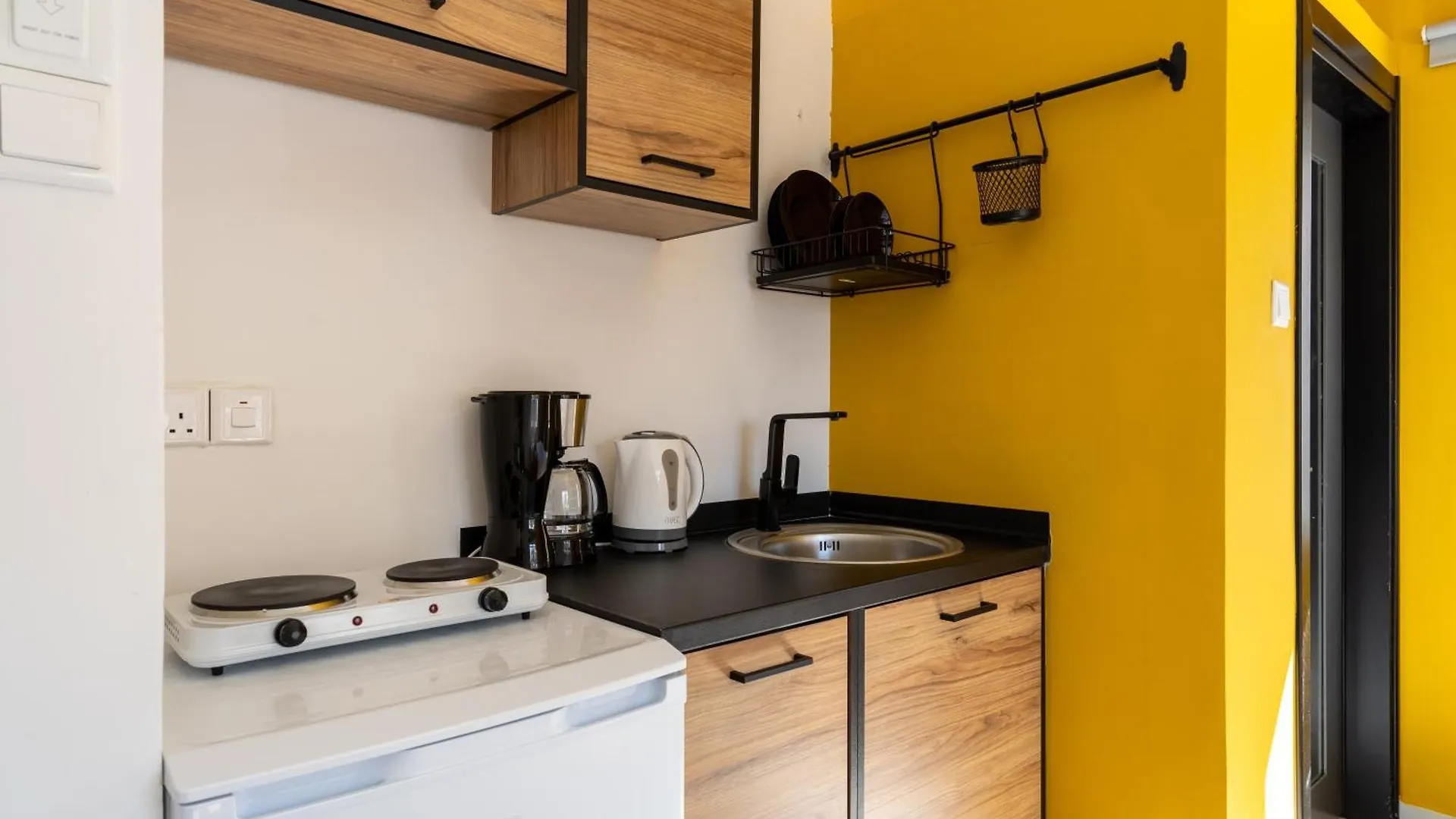 The Pop Art Residences & Studios In Larnaca